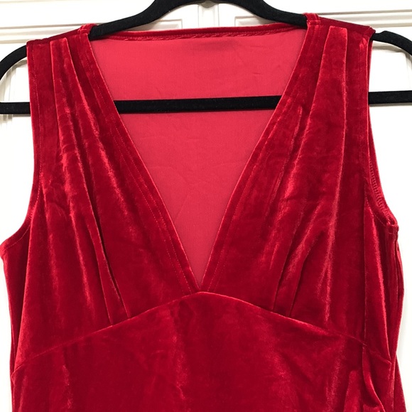 Dress - Picture 2 of 3